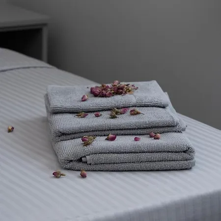 Rose Erela Aparthotel