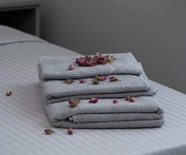 Rose Erela Appart hôtel